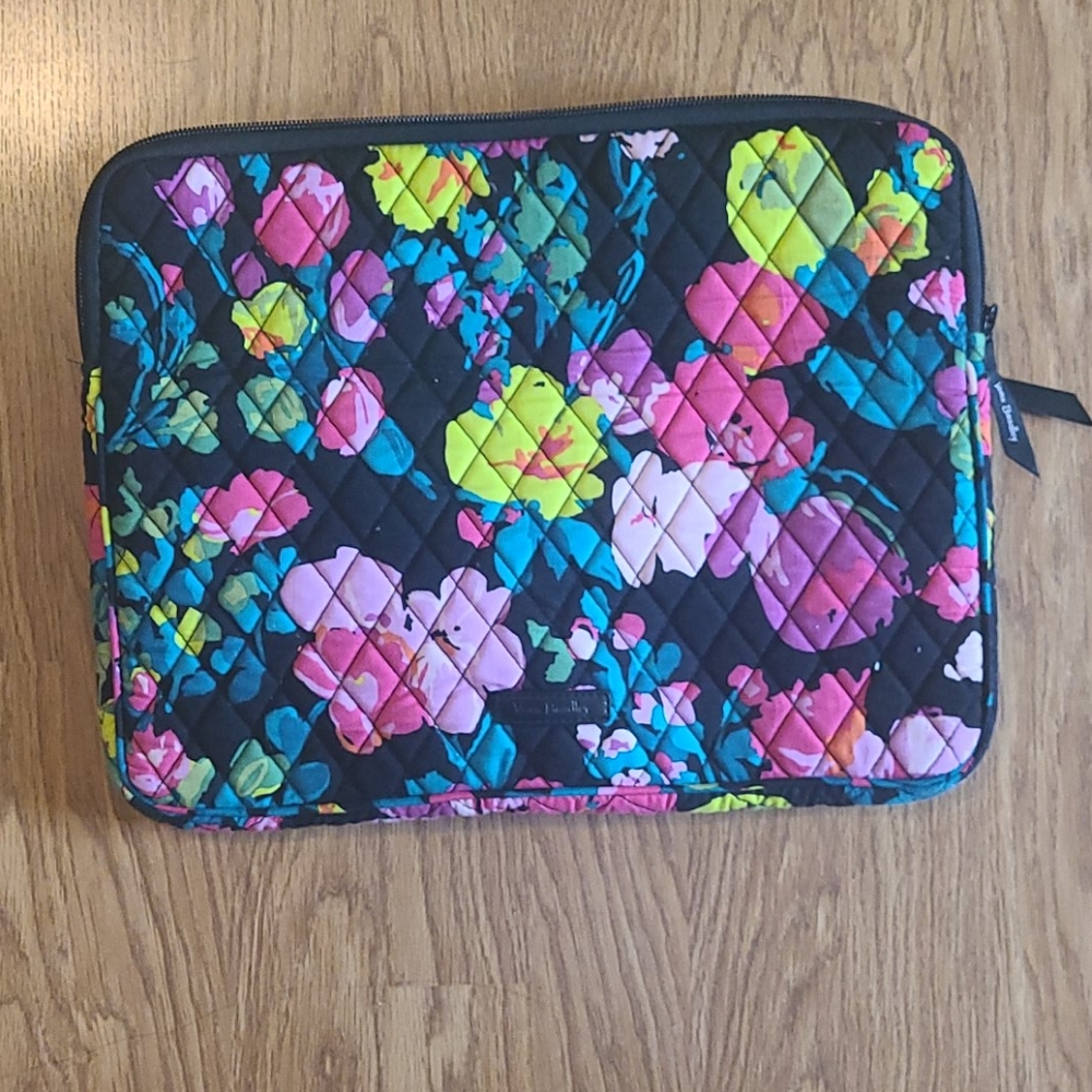 Vera bradley computer sleeve
